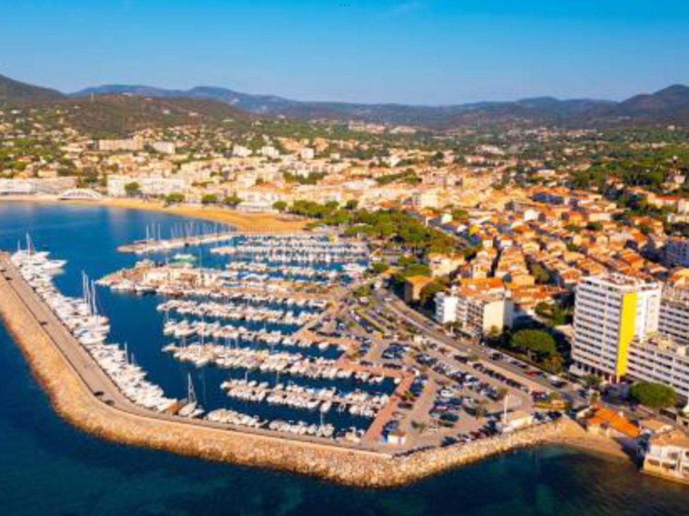 Résidence 4 etoiles Port Marine Sainte-Maxime Esterno foto